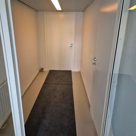 Nato Bunker With Bed And Appliancies 아파트 미켈리