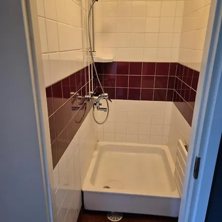 아파트 Nato Bunker With Bed And Appliancies